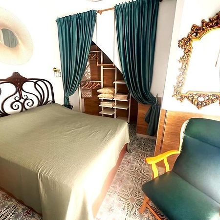 Esmeralda Apartment With Free Private Underground Parking Валенсия Экстерьер фото